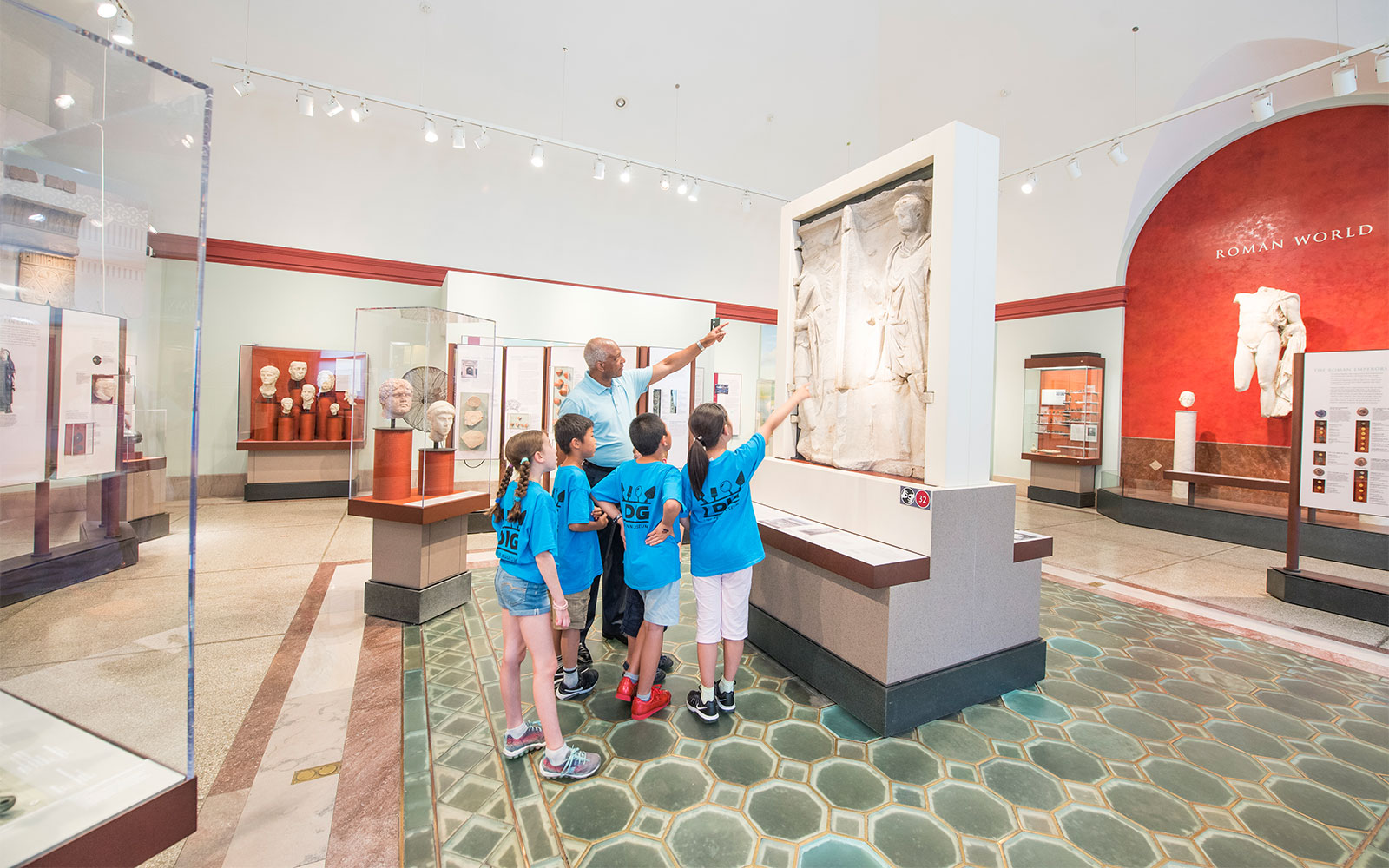 A group of students touring a museum in Philadelphia
