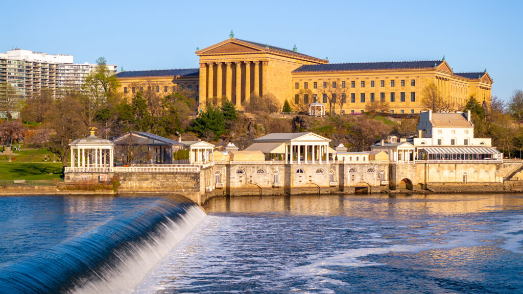 The Fairmount Water Works and Philadelphia Museum of art on the Schuykill River.